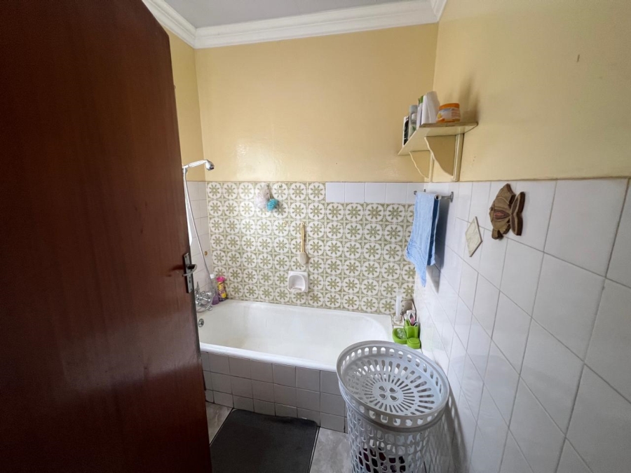 4 Bedroom Property for Sale in Vaalpark Free State